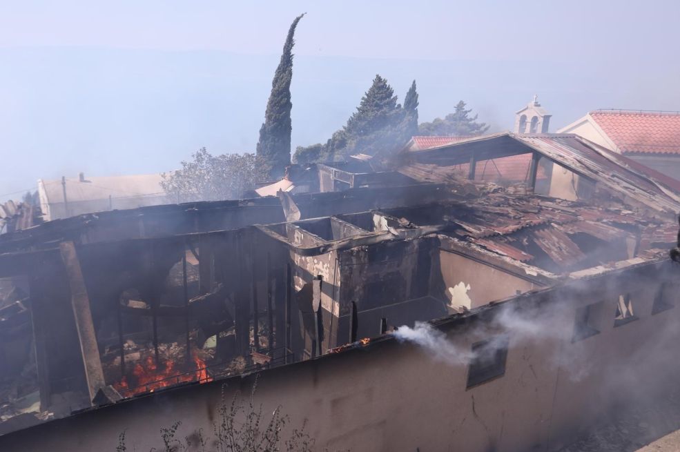 Vlasnik izgorjele uljare: Teško je gledati kako nestaje ono što ste godinama gradili