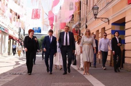 Dodik prošetao s Blagojevićem ulicama Banje Luke: "U RS nećeš naći narod koji kleči"