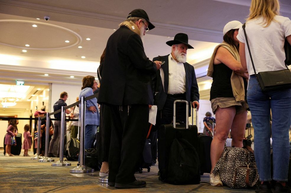 Izrael ponovno otvara svoj zračni prostor