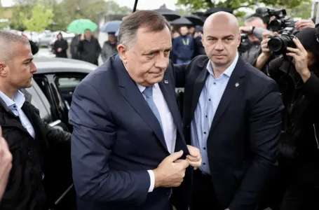 Dodik precijenio značaj RS, kaže Vuković – plan rezervnog sastava alarm je za javnost