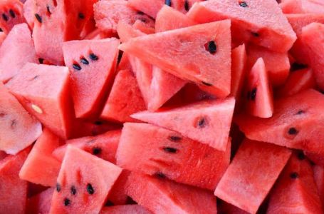 Šta se dešava s vašim tijelom ako pojedete previše lubenice