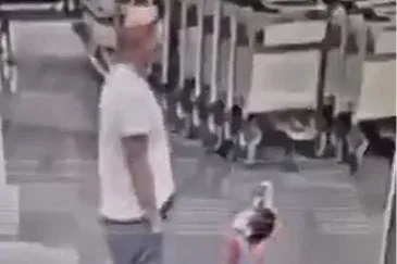 Čudo u Moskvi: Dječak koji je bačen na pod se probudio iz kome bez trajnog oštećenja mozga