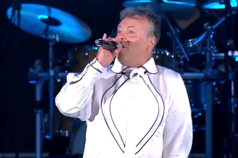 Vučić danas odlikuje Neleta Karajlića i novinarke Informera