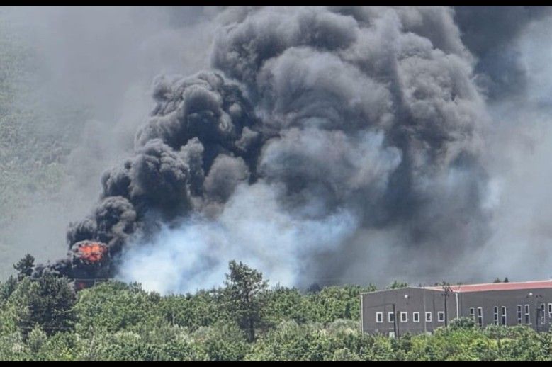 Vatrogasci i mještani udružili snage u borbi protiv vatre u Hercegovini: Jutros odbranjene kuće