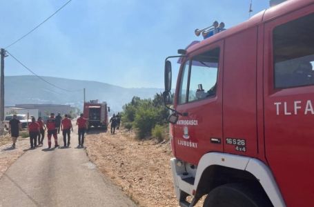 VATRA SE NE SMIRUJE: I dalje aktivni požari u Hercegovini, na terenu veliki broj vatrogasaca (VIDEO)