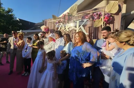 Pogledajte u čemu su se vjenčali Zorica i Kemiš! Izašli sa čitavom porodicom, muzička legenda ne...