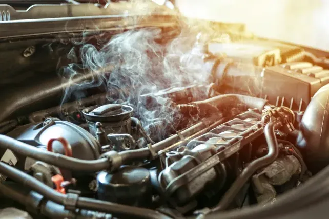 Stručnjak otkriva: KAD VAM AUTO "ZAKUHA" TREBATE URADITI OVE 2 STVARI