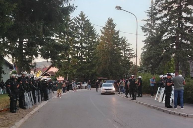 Završeni izbori u Kosjeriću, glasovi se broje, a napetost kulminira