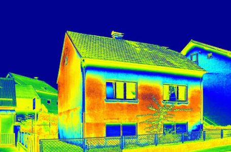 Mještani u strahu od crne zvijeri: Ljudi se skrivaju u kućama - "Oči su joj sjale kao da je sotona"