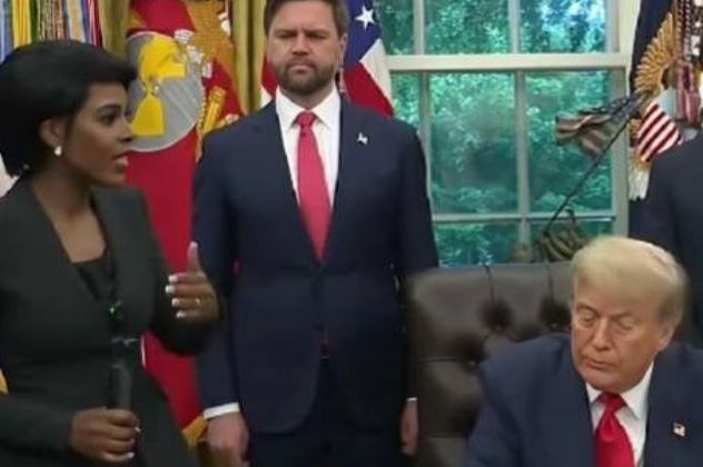 Trampov komentar novinarki zgrozio društvene mreže: "Kao neugodni djed koji flertuje"