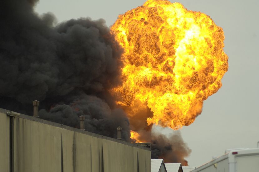 Ukrajinci napali aerodrom u Rusiji: Kruže prvi snimci, sve je u plamenu