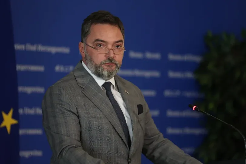 Košarac tvrdi da EU novac namijenjen za BiH šalje Ukrajini, ali činjenice kažu drugo