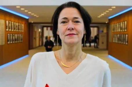 Belgijska eurozastupnica obratila se Vučiću: "Istinski vođa ne ušutkava svoj narod"