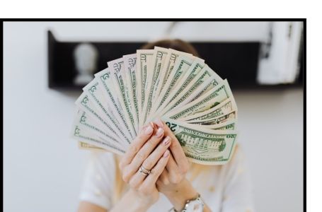 Prema kineskom horoskopu, ova 2 znaka će u julu uživati bogatstvu, a evo kome stiže pakao