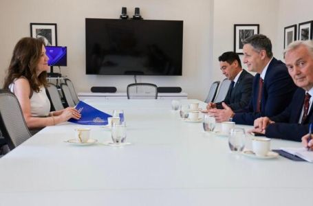 Bećirović s ambasadoricom Dorothy Camille Shea o novim prijetnjama miru u BiH