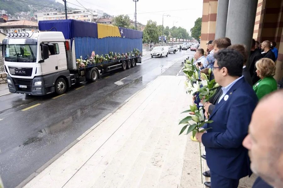 Grad Sarajevo odao počast žrtvama genocida u Srebrenici