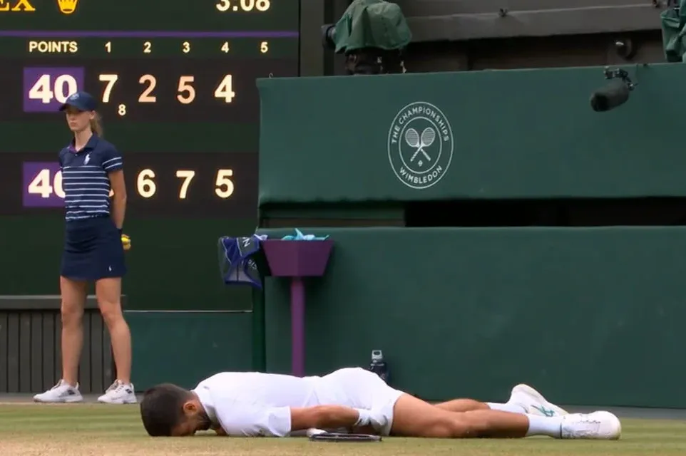 Đoković pao kao pokošen, strah obuzeo Srbiju, epska reakcija hrvatskog komentatora: "Ne..."