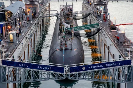 Ovo se dogodilo PRVI PUT U ISTORIJI: Uplovila je američka NUKLEARNA podmornica, ovo je PORUKA MOSKVI