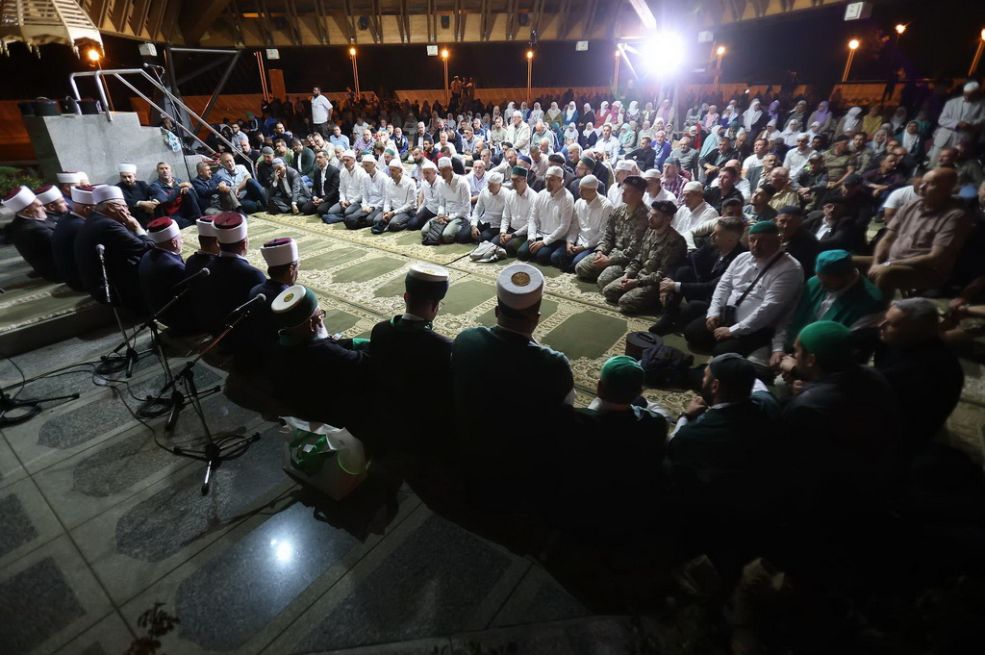 Vjerski program u Potočarima: Ovdje smo u sjećanju na neotuđive ljudske vrijednosti