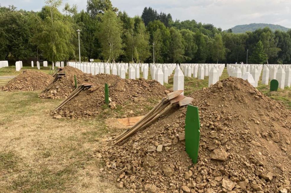 Danas dženaza i ukop sedam žrtava genocida u Memorijalnom centru Srebrenica-Potočari