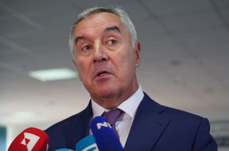 Đukanović: Srebrenička tragedija nije samo bosanska, niti balkanska, nego je i duboka rana Evrope