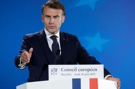 Macron: Evropa bi trebala biti zastupljena na razgovorima između, Trumpa, Putina i Zelenskog