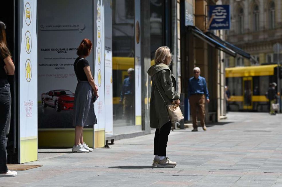 U Sarajevu se oglasile sirene u znak sjećanja na žrtve genocida u Srebrenici