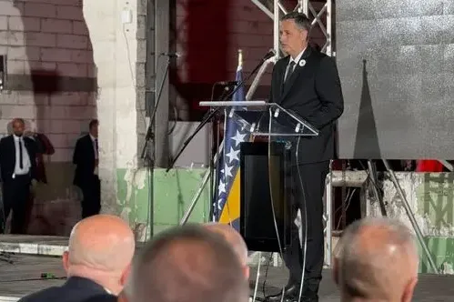 Bećirović: Bošnjaci još nisu otklonili opasnost od novog genocida