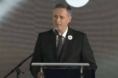 Bećirović na komemoraciji uputio poruku rukovodstvu Srbije