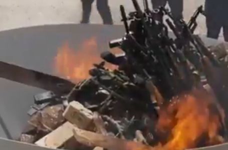 Borci PKK predali i zapalili oružje