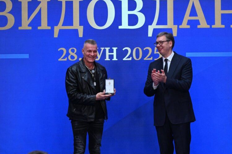 ZVIŽDALI SINOĆ NA KONCERTU ĐORĐA DAVIDA: A evo šta je on poručio okupljenima