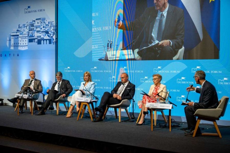 JASNA PORUKA IZ DUBROVNIKA: "Balkan mora prvo ujediniti sebe, da bi stigao u EU"