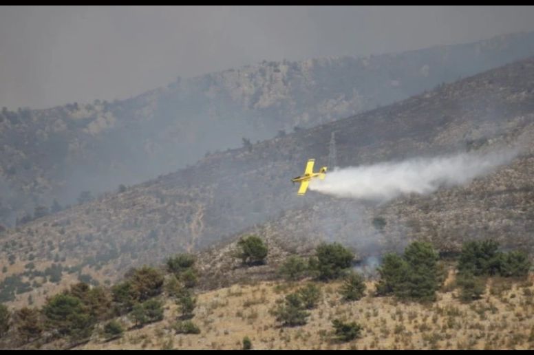 Veliki požar iznad Mostara, vatrogasci na terenu
