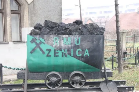 Zenički rudari zbog neisplaćenih plaća zakazali protest u Sarajevu