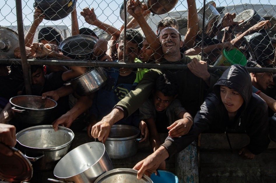 Najmanje 20 osoba poginulo je u stampedu u Gazi
