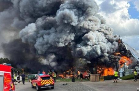 Gori glavna bina jednog od najpoznatijih festivala na svijetu: Snimci požara preplavili mreže