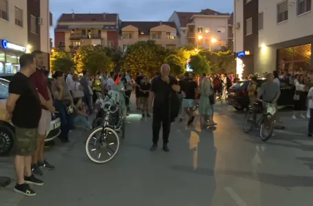 Građani Novog Sada na adresi gradonačelnika Mićina: "Pumpaj"