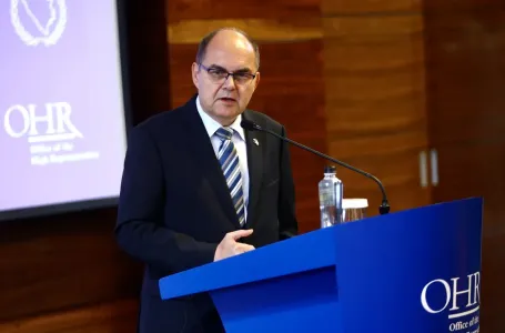 "Zapalio političku scenu: Schmidt odlučuje umjesto države – evo šta nas čeka 2026!"