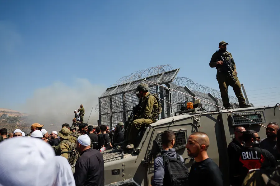 Snage sirijske vlade povukle se iz Suwayde, Druzima prepuštena kontrola sigurnosti