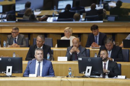 Konačno dobra vijest: Većina bez SNSD-a i HDZ-a podržala ukidanje PDV-a na hljeb, mlijeko, lijekove