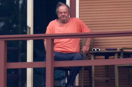 Legendarni glumac dvije decenije pati za bivšom, živi kao vuk samotnjak