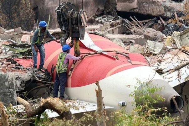 Detalji iz crne kutije Air India: Avion je u tvojim rukama