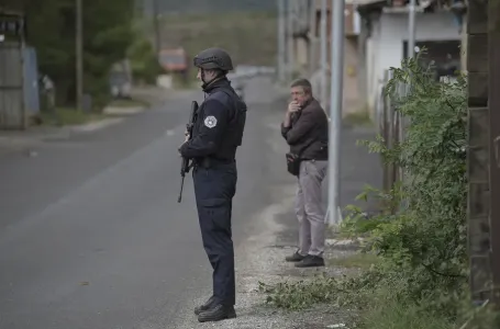 Određeno zadržavanje Igoru Popoviću, pomoćniku direktora Kancelarije za KiM