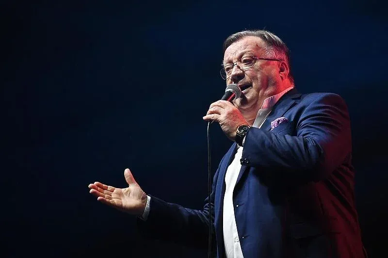 HALID BEŠLIĆ PROPADA UNATOČ 13 MILIONA € NA RAČUNU: Kupio vilu na Pelješcu, hotel u Tuzli napustio