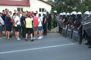 Mještani bacili stajnjak, pa "Informerovo narodno veselje" moralo da se izmjesti