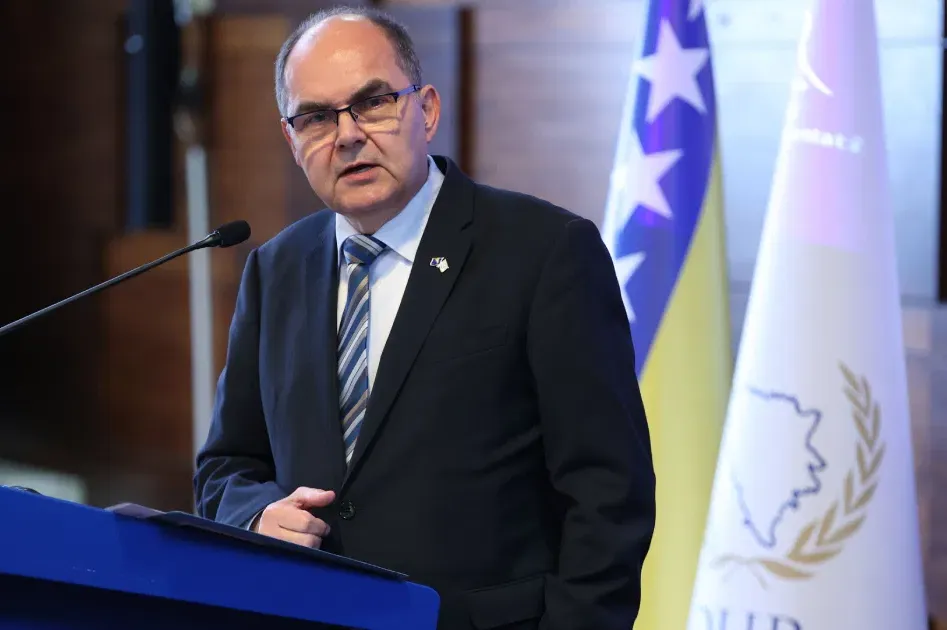 Schmidt: Inicijativa mora doći od domaćih političkih aktera. Vrijeme curi