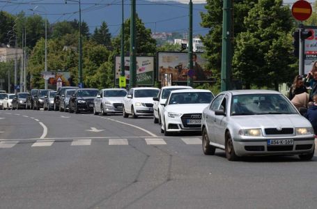 Pojačan intenzitet saobraćaja širom BiH i na graničnim prelazima tokom vikenda