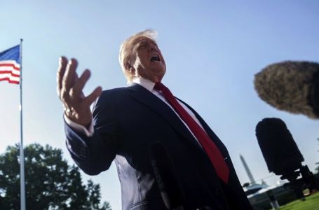 Trump stigao u Europu: "Saberite se, događa vam se strašna invazija. Nestat ćete"