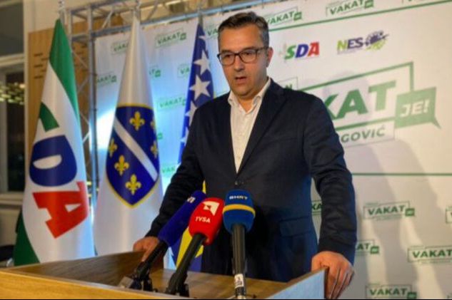 Selimbegović osudio predstavu o ljubavi homoseksualaca: "I to finansiramo, drage Sarajlije"