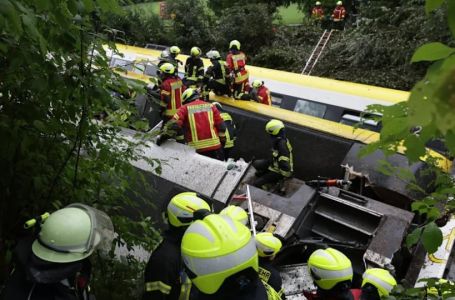 Velika tragedija u Njemačkoj, voz ispao iz šina, ima mnogo stradalih